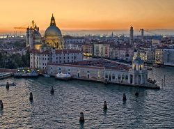 Venezia e la Punta Dogana di Palazzo Grassi