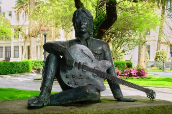 Statua di John Lennon a La Coruna