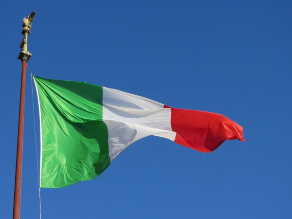 Quirinale, bandiera italiana