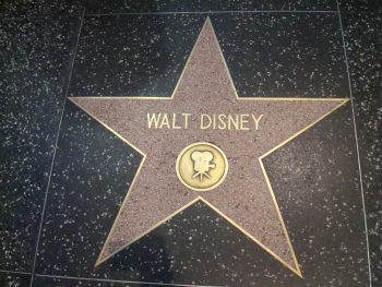 Walt Disney: la fabbrica dei sogni compie 100 anni
