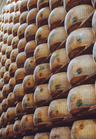 CIBUS, Parma. Forme di parmigiano reggiano