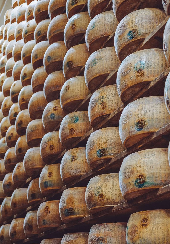 CIBUS, Parma. Forme di parmigiano reggiano